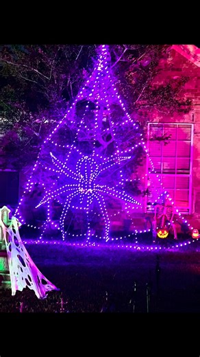 It’s the most wonderful time of the year! Happy Spooky Season! Just a quick video of a few of the outdoor decorations. 🎃🦇👻 | Jill Meredith East-Bishop