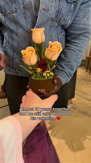 It's moments like these that mean the most #love #broken #shortfeed #flowers