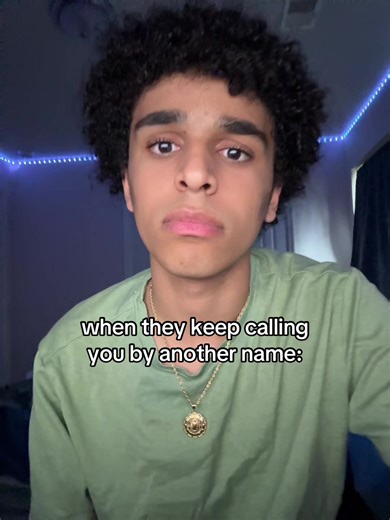 Ik who u pretend i am. | when someone calls me