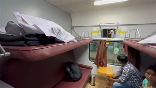 Rajdhani Express First Class CABIN FULL TOUR INSIDE | RAJDHANI LUXURY IN FIRST AC OF INDIAN RAILWAYS. | 200Journeys