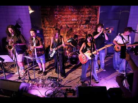 Floating Mary (Original) - Natalia Inez / Live in LA
