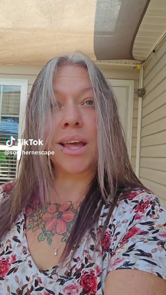 Beach Ready Makeup Tips for Over 40s