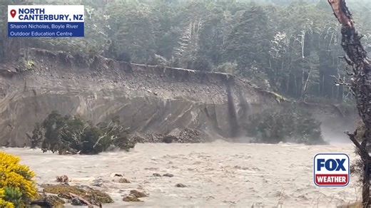 🇳🇿 EYE-OPENING EROSION: Whipping winds and heavy rain inundated areas of New Zealand earlier this week. Significant erosion to the bank of the Boyle River in North Canterbury claimed trees and released heaps of mud into the river as it ripped downstream. | FOX Weather
