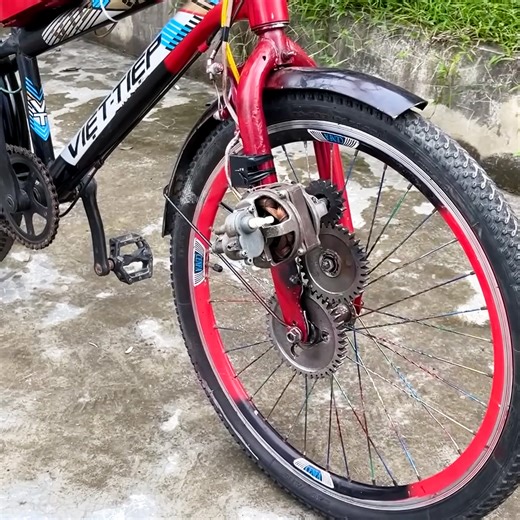 3.7M views · 42K reactions | The Young Farmer's Great Invention Was A Chainless Bicycle Powered By A Tiny Motor | WT TH Woodworking | Facebook