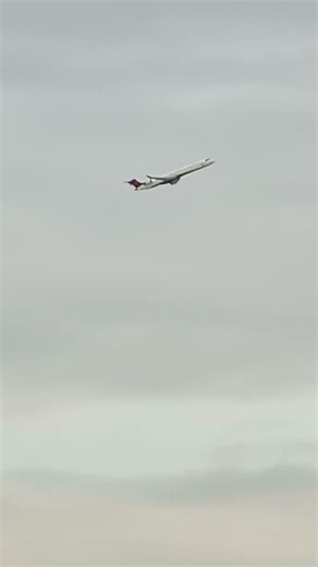 Delta Air Lines Bombardier CRJ-900 Takeoff #planespotting