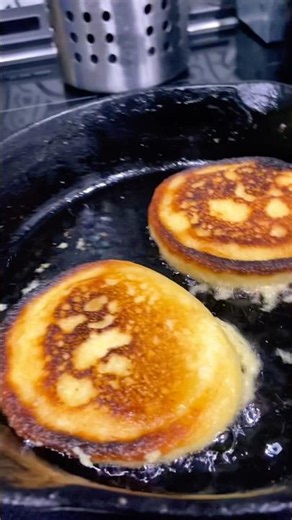 Cornbread Hoecakes made with Real Love #CastIron #OldFashionHoecakes #Crispy #SistaLuvsToEat