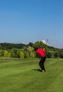 Weight Forward Golf Swing (Pros and Cons) - Golf Journey 365