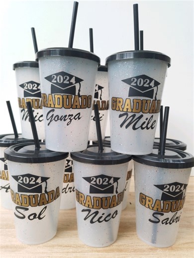 Vasos Personalizados para Egresados: Un Souvenir Único