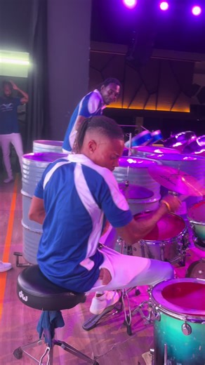 @Silver Birds Steel Orchestra 🥁🥁