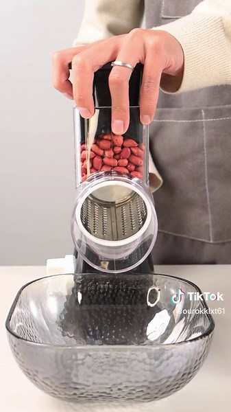 Creative Kitchen Hack: Grating Even the Toughest Peanuts!