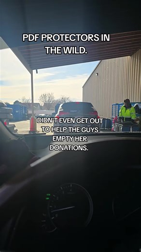 THESE PPL ARE DISGUSTING. YOU ARE SUPPOSED TO GET OUT AND HELP PUT THINGS IN THE BINS!! #fyp #idaho #shameful