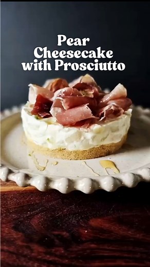 13K views · 127 reactions | This Pear Cheesecake with Prosciutto is a no-bake, sweet-and-savory appetizer featuring a buttery Ritz cracker crust, creamy honey-lime cream cheese filling with ripe pear, and salty prosciutto on top. Perfect for elegant entertaining or a cozy night in. Recipe is in the first comment! | katerynascafe | Facebook
