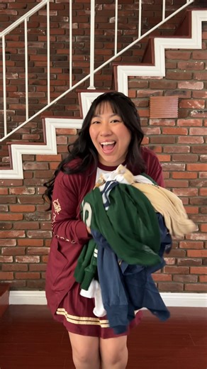 [AD] Show off your house pride with @poshpeanut Harry Potter Collection! 🦁🐍🦡🦅 . . I don’t know about you, but I love having options in what I wear to Hogwarts 🦁✨ I will almost always rep my house (can you guess what it is?) and I welcome ANY new addition to my closet!! So let’s talk the Harry Potter collection from @poshpeanut , specially the varsity pieces! We got a tee, a skort, AND a cardigan that all match and go together 😍 also yall KNOW I’m a big fan of details so loving the cardigan