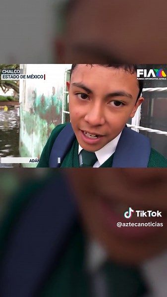 Niños y niñas de 22 escuelas de #Chalco no regresaron a clases este lunes; quienes sí tuvieron que ir a las aulas, cruzaron en bicicleta o con botas las aguas negras. Mientras tanto, se reanudaron los trabajos del colector Solidaridad Uno. Una nota de Daniel de Rosas #AztecaNoticias #News #Noticias #TikTokInforma #TikTokMeHizoVer #LoDescubríEnTikTok