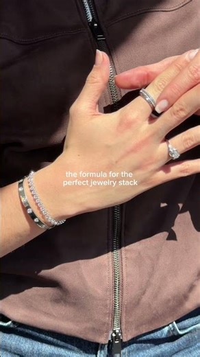 How to Stack Bracelets & Rings Perfectly 💍✨️ #engagementrings #labdiamonds #styling #ringstack