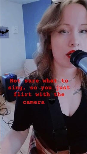 My favorite thing to do 💕 🔥 #flirty #sing #music #singing #bored #musician