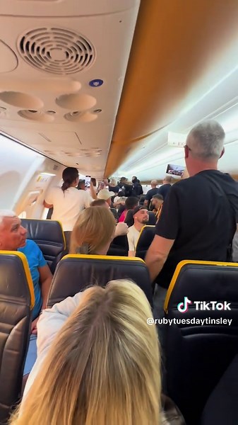 Emergency Landing Experience: Ryanair vs. Jet2