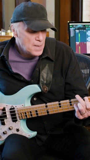 Mr. Big - Out Now: Green-Tinted Sixties Mind - Bass playthrough by Billy Sheehan