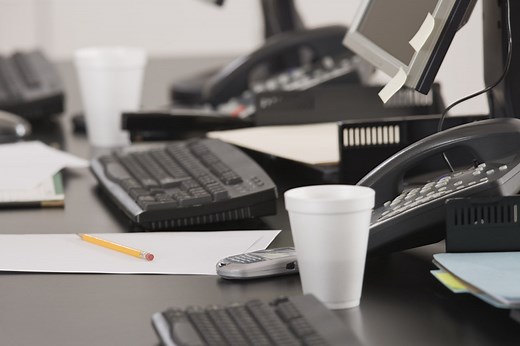 What Is A Better Insulator: Paper, Glass, Plastic, Or Styrofoam? - Sciencing