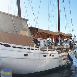 This 2015 William Garden 52 Timber Ketch "Malibu" will be offered for sale by online auction from 6 - 11 September 2019. Craftsman built, 1 of 2 only built. The vessel is located on the Gold Coast. Click the link for more info: http://bit.ly/2KGW3yQ | Marine Auctions