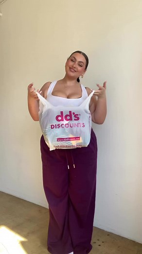The latest spring fashion trends and dealz are on full display with Averi's head to toe dd's finds.