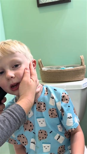 This electric water ear irrigation device to get earwax out of the ears will forever be one of our favorite TikTok purchases! We got it almost a year ago, and we still absolutely love it, and it keeps our ears clean and, what is even better, is it literally feels like your ears are getting a massage. ##earwax##ear##ears##ent##earwaxremoval##earwaximpaction##pimplepopper##earcleaner##jackofthesouth##cleanears##earwaxremovaltool#EnergiKuatTiapLangkah | Three Little Ones