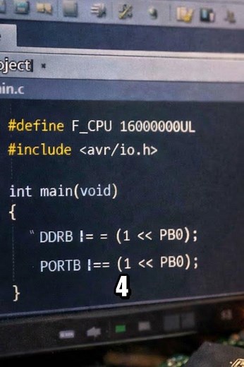 Before Arduino… this is how AVRs were programmed ⚡ (AVR Studio 4 + ATmega8) aVR Studio