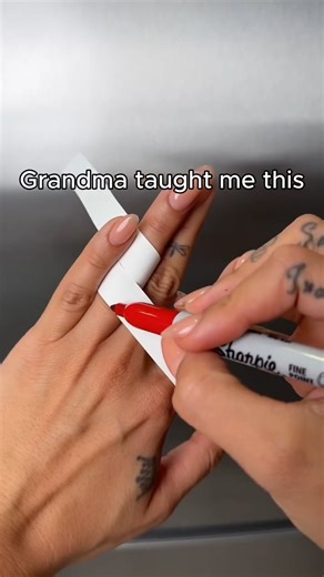 Grandma's ring size hack 🎬 This video was produced by Network Media and Zoey and Tom | Fix and Feast