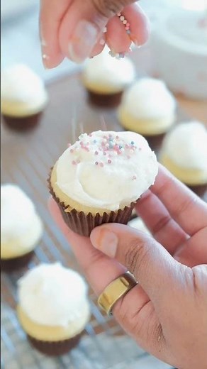 Quick and easy vanilla cupcake recipe. Try it and you’ll love it