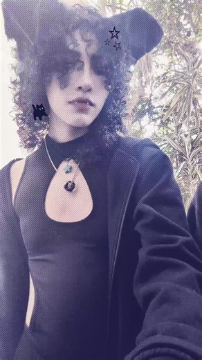 ignore the filter freaking out lol #gothic #androgynous #lgbt #alt #fyp @James Marriott