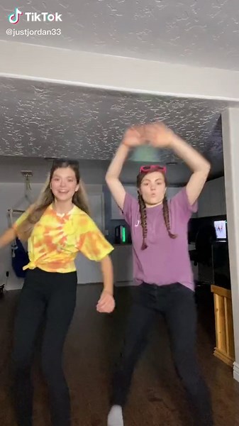 I was this 👌🏼 close to slipping at the beginning @allaroundaudrey #fyp #foryou #siblings