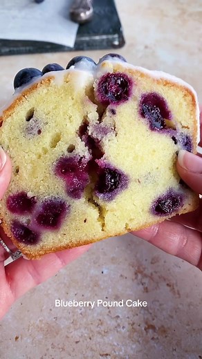 Delicious Blueberry Pound Cake Recipe