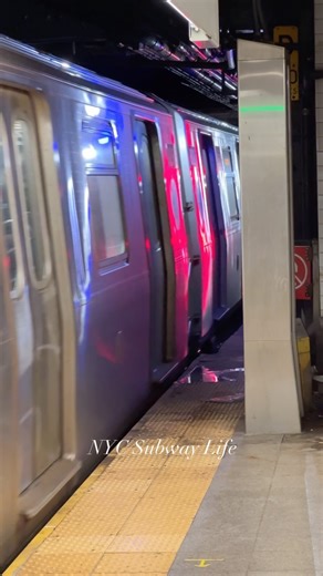 36K views · 91 reactions | Pretty How The Green & Red Lights Reflects on This R143! #NYCSubway #NYC #MTA #NewYorkCitySubway #LIRR #SubwayTrain #NYCTransit You can now buy me a coffee: https://bmc.link/NYCSubwayLife | NYC Subway Life | Facebook