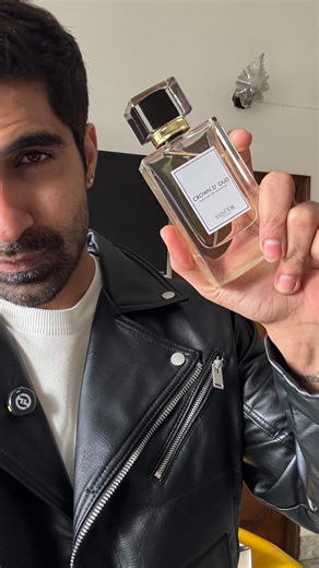 Loved this one💯 Crown D Oud from @velvetorperfumes Gonna review more from this house. Good quality perfumes and smells goood😍 . . . #smellgoodwithkeshav #lifestyle #fragrance #perfume #cologne [ Indian house perfume cologne oud for greatness sexy smells good lifestyle ] | Keshav Sadhna