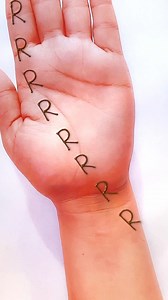 5.2K views · 121 reactions | R Alphabet mehndi design Diwali special mehndi #mehnid #design #alphabet #art #mehndiworld #diwali #karwachauth #festival Song : Shema https://business.facebook.com/creatorstudio/?tab=fm_sound_collection&sound_collection_tab=sound_tracks&reference=direct_link&asset_id=641022747004358 | Mehndi World | Facebook