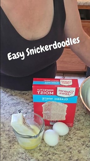 Easy Snickerdoodle cookies using a cake mix #easysnickerdoodlecookies #cakemix #bakingingredients