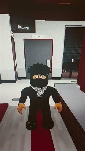 When you run into that one dude who tries so hard to be mysterious #robloxbrookhavenrp @bankrolldyl