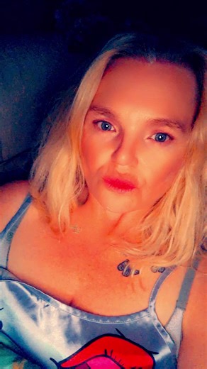 dizzylizzy (@griffindog80)’s videos with Drunk in Love (feat. JAY-Z) - Beyoncé