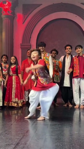 Dhol baje ✨❤️‍🔥❤️ #dance #profesionaldancer #dancecover