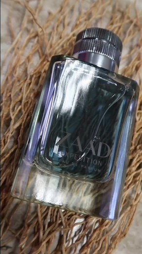 Mantendo sua assinatura exclusiva com o Vetiver de Java, Zaad Expedition chegou com notas de gin tônica, bergamota, rosa, violeta e demais ingredientes para torna-lo único - uma fragrância que te instiga a explorar o mundo. Zaad Expedition traz uma sofisticação e elegância ao manter sua essência amadeirada e com uma qualidade equiparável a marcas internacionais. Aproveite que no site, ao comprar com meu cupom, você ganha frete grátis mimo! ANALUZAAD, meu cupom para para mais vantagens ao conhece