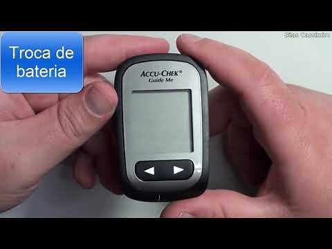 How to replace the batteries in the Accu-Chek Guide Me