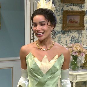 Watch Zoë Kravitz’s SNL Monologue Get Crashed by Multiple Catwomen