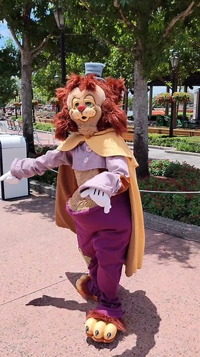 7.6K views · 200 reactions | We spotted so many Disney Characters in EPCOT. Who is your favorite? 朗 | Disney Addicts | Facebook