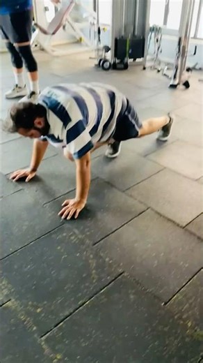 Mountain Climbers Exercise for Core Strength & Cardio
