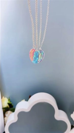 Stylish best new trending locket with design