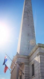 Located opposite the Battle of Bunker Hill Museum, the Bunker Hill Monument was built to commemorate and preserve part of the battlefield. 📸 IG: e.callander | Millennium Hotels and Resorts