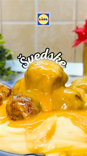 GASTRO BRAT® on Instagram: "Jedini recept za Švedske Ćufte koji ti TREBA!🇸🇪 Sočne, MEKANE & savršeno začinjene!😋 Poslužite ih uz kremasti pire krompir i imate obrok za PAMĆENJE. ✨ Gledaj još na @gastro_brat 👈 Sve sastojke za ovaj recept možete pronaći u Lidlu: * Tastino Sendvič Tost - 2 kriške * Pilos Mleko - 100 ml * Sveže mešano mleveno meso - 650 g * So - 1 kašičica * Kania Biber - 1/2 kašičice * Kania Beli luk u prahu - 1/2 kašičice * Jaje - 1 kom * Migg Maslac - 50 g * Belbake Brašno -