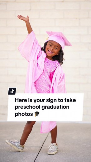 Laila is off to Kindergarten 🥹🎓 to celebrate we had a DIY graduation photoshoot!! How did i do? #prekgraduation #preschoolgraduation #vpkgraduate #vpk #offtokindergarten #kindergarten #diyphotoshoot