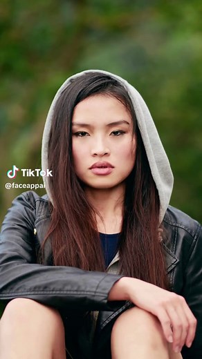 Are you team Blond or team Black? 🙈 #hairtok #hairtutorial #blackhair #trendy #haircolor #blondehair #blackhair #brunette #faceapp