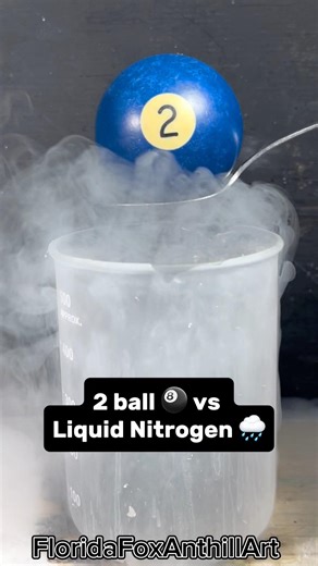 2 ball 🎱 vs Liquid Nitrogen 🌧️ #Satisfying #Experiment #Science #ASMR #LiquidNitrogen